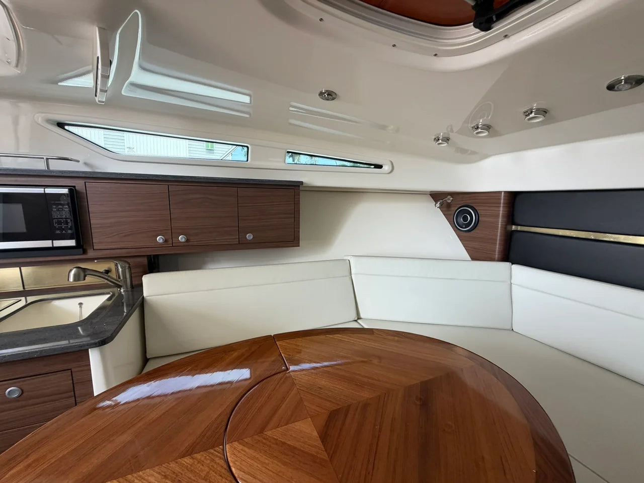 2023 Boston Whaler 325 CONQUEST 32.0 feet, Naples, FL #46