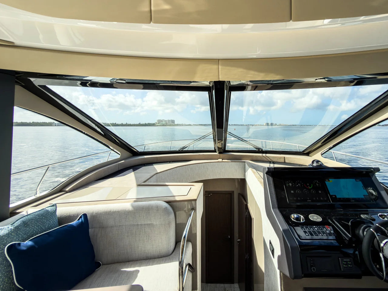 2026 Cruisers Yachts 50 FLY 50.0 feet, Fort Myers, FL #32