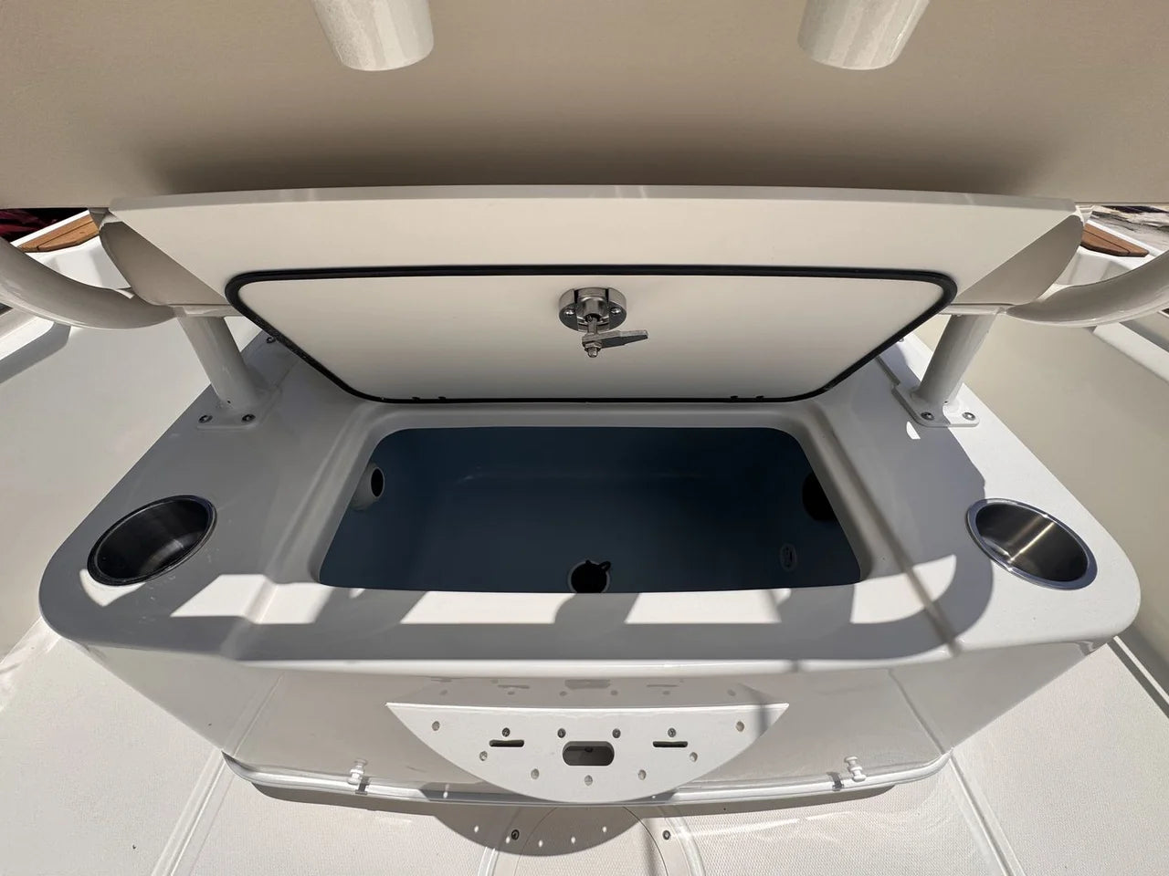 2027 Boston Whaler 210 Montauk 21.0 feet, Pompano Beach, Florida #13