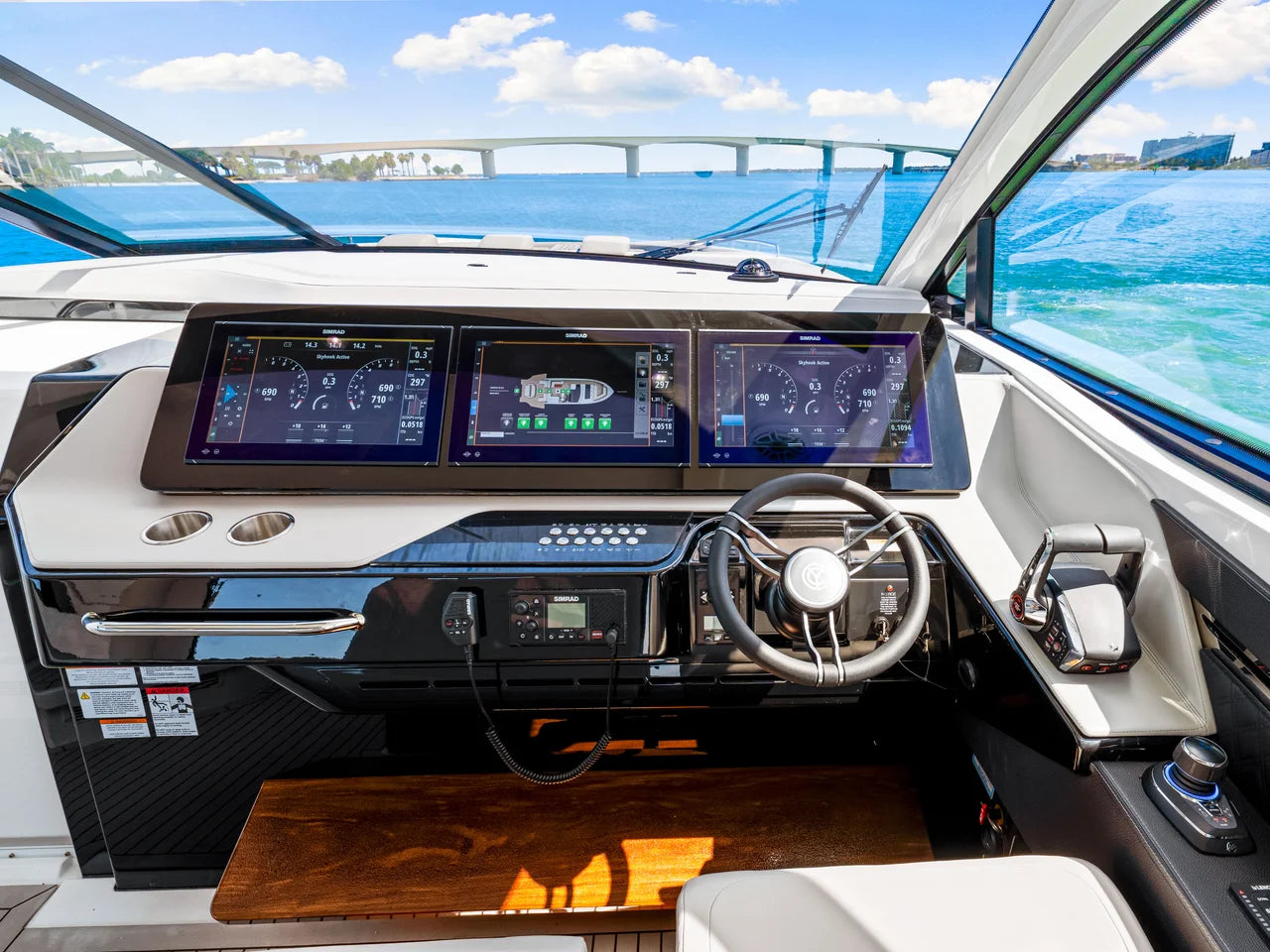 2026 Cruisers Yachts 50GLS OB 50.0 feet, Sarasota, Florida #13