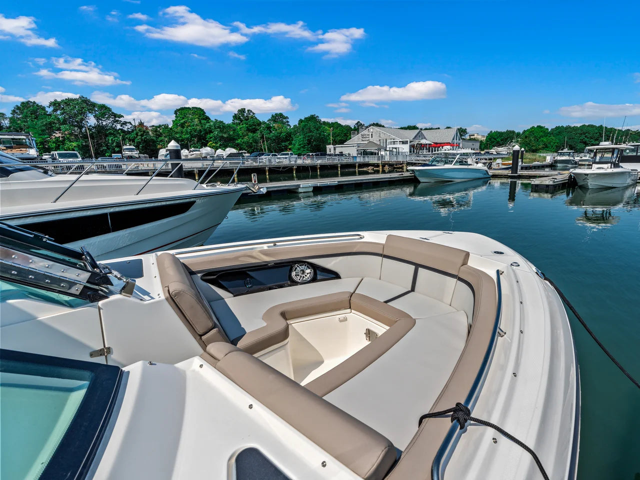 2026 Boston Whaler 330 Vantage 33.0 feet, Quincy, MA #33