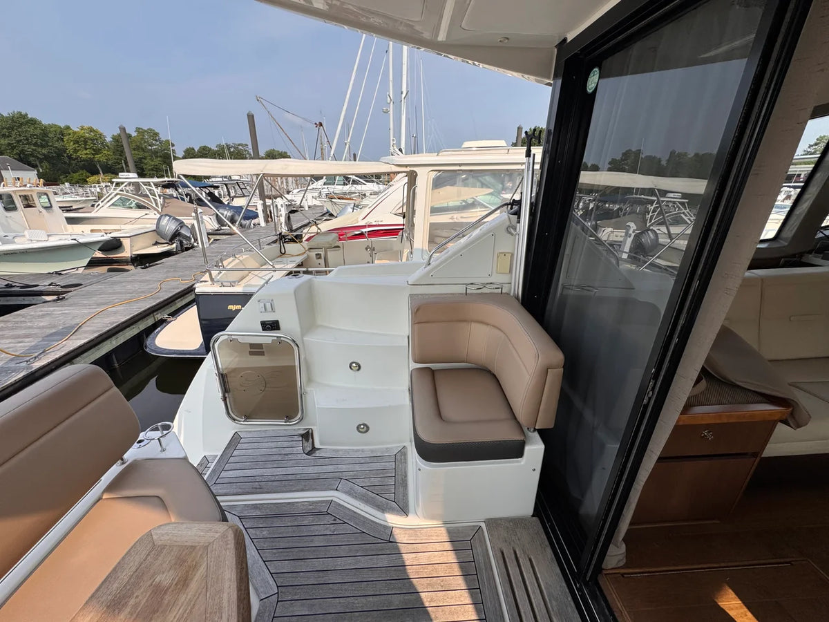2017 Sea Ray 410 SUNDANCER 40.0 feet, Norwalk, Connecticut #16