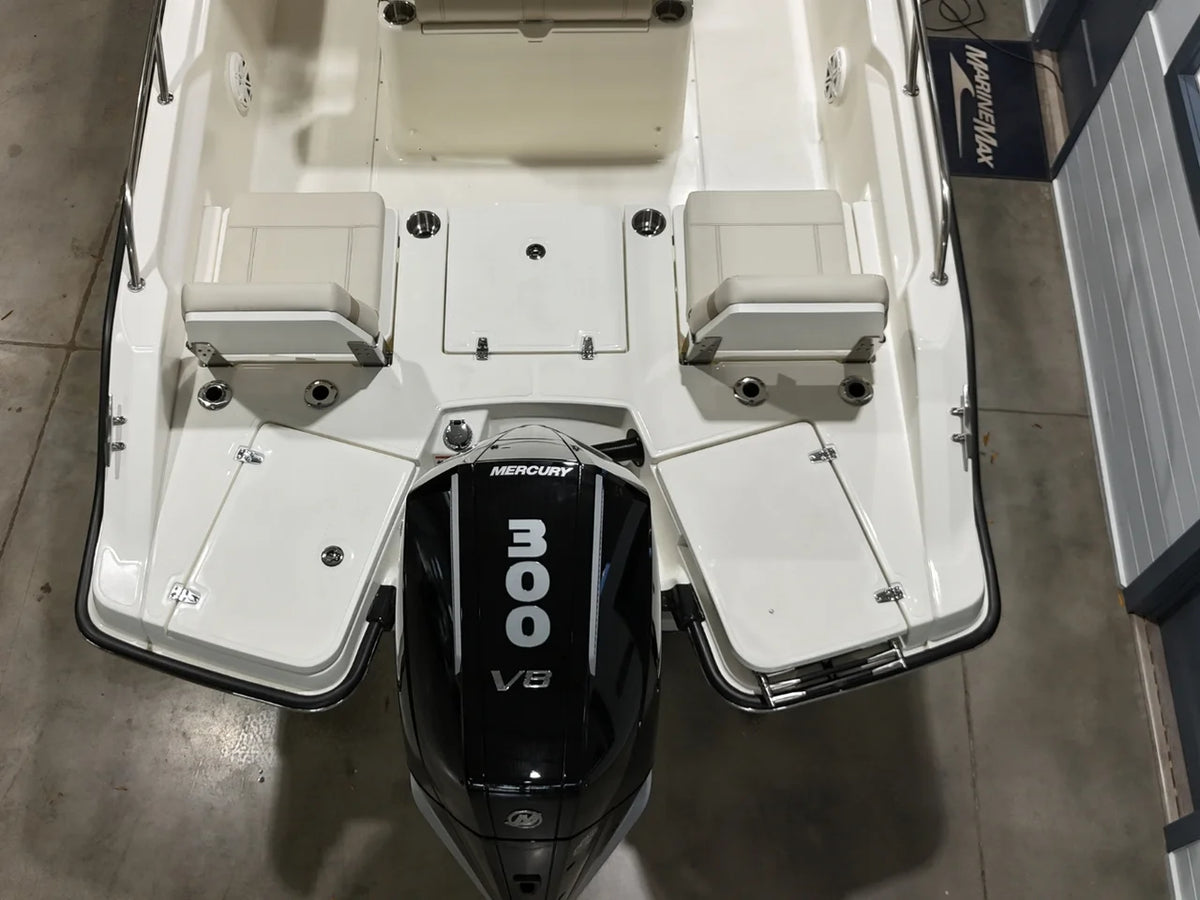 2026 Boston Whaler 250 Dauntless 25.0 feet, Cornelius, North Carolina #7