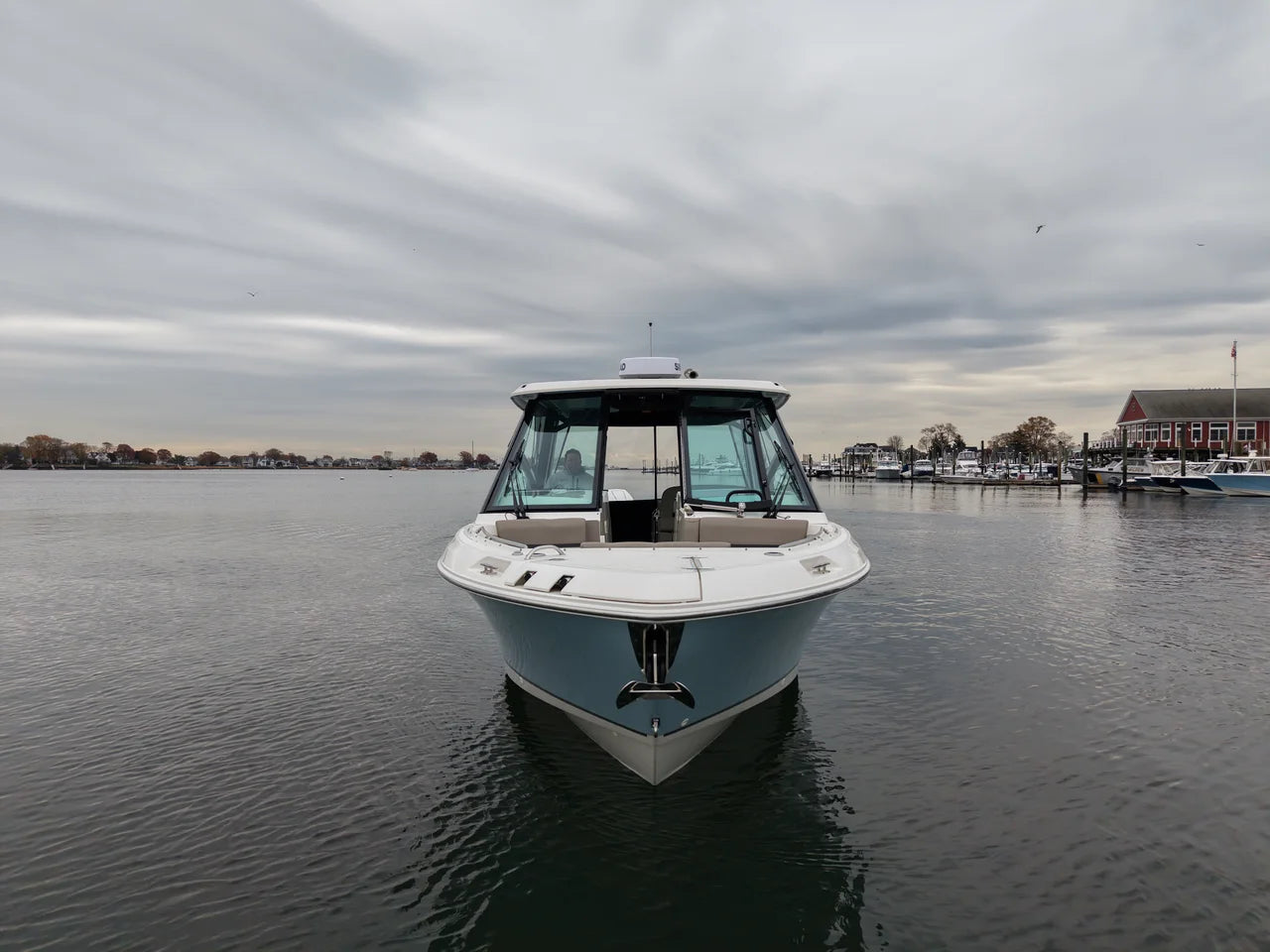 2026 Boston Whaler 330 Vantage 33.0 feet, Norwalk, Connecticut #13
