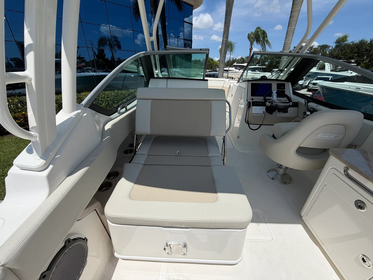 2027 Boston Whaler 240 Vantage 24.0 feet, Stuart, Florida #22