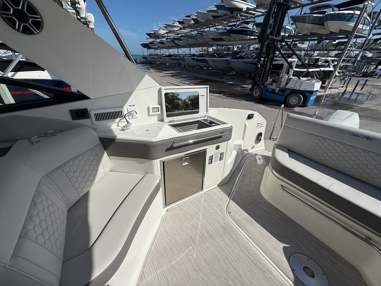 2027 Sea Ray Sundancer 320 Outboard 32.0 feet, Sarasota, FL #30