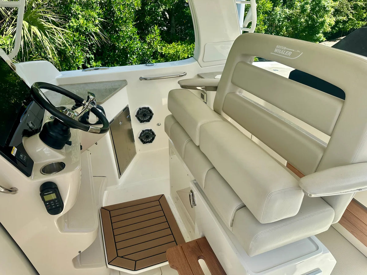 2021 Boston Whaler 350 REALM 35.0 feet, Fort Myers, FL #27