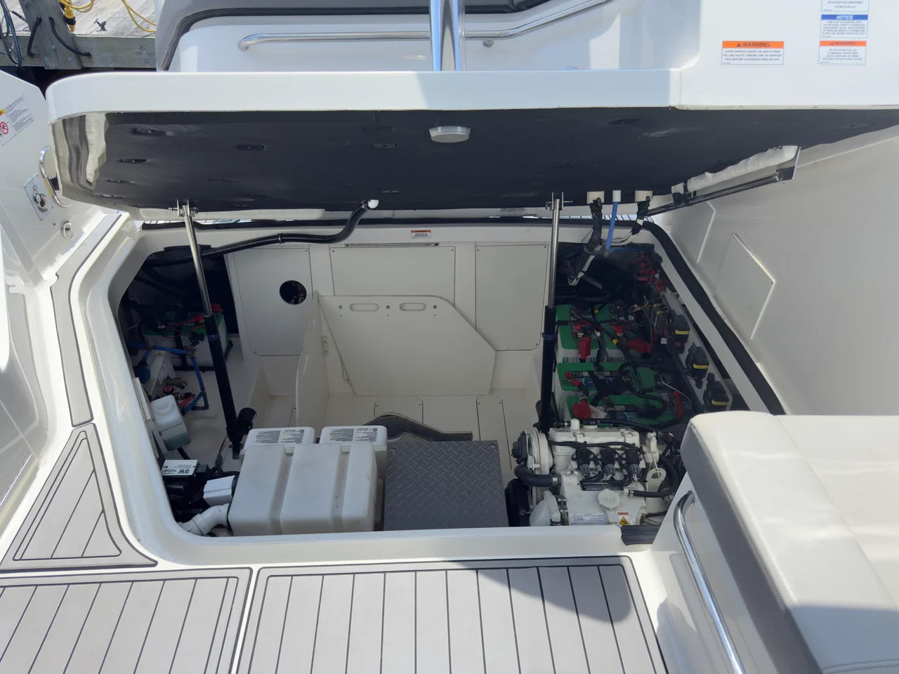 2021 Sea Ray 320 SUNDANCER OB 32.0 feet, Norwalk, Connecticut #107
