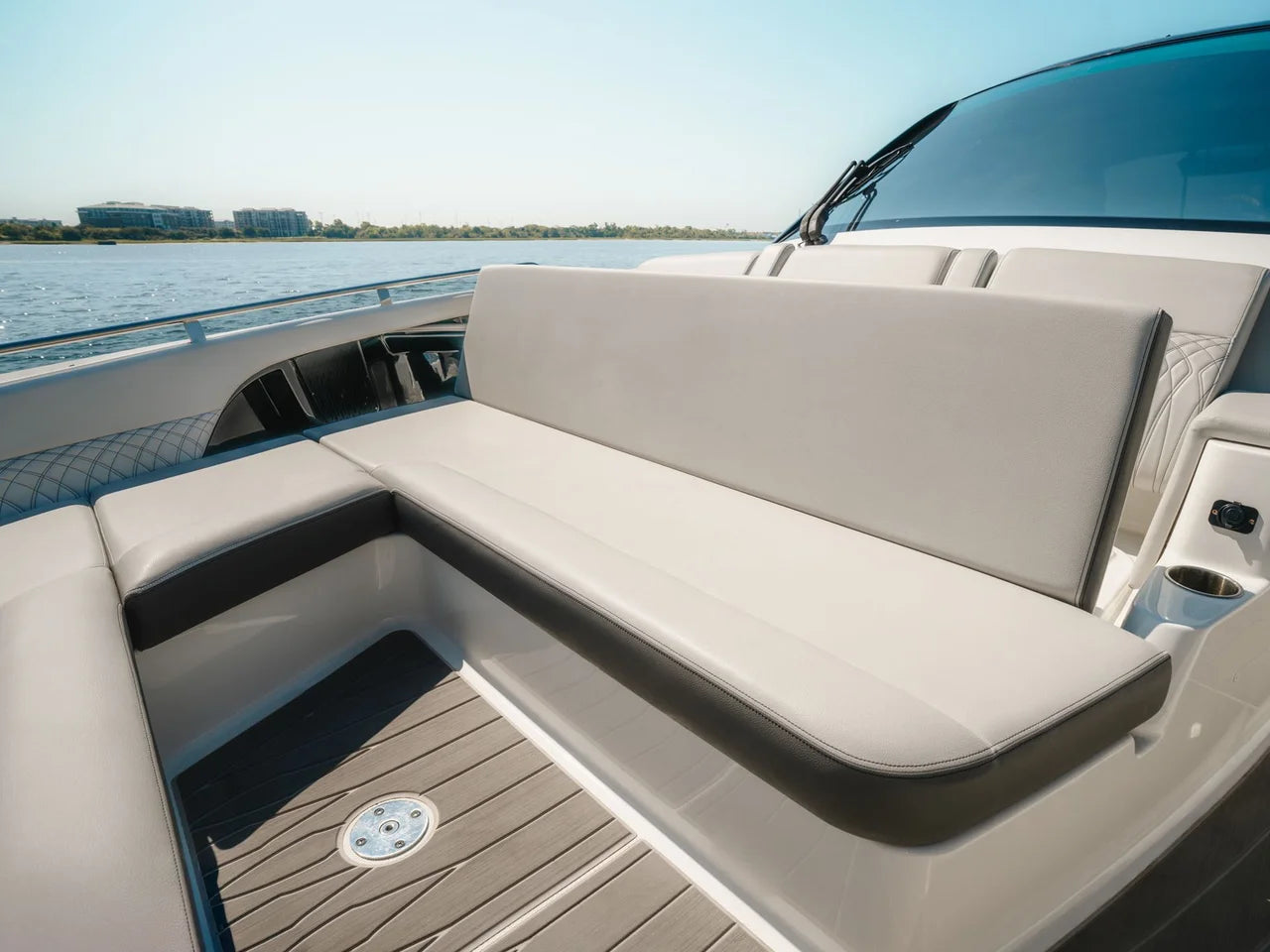 2023 Sea Ray 370 Sundancer 37.0 feet, Charleston, SC #24