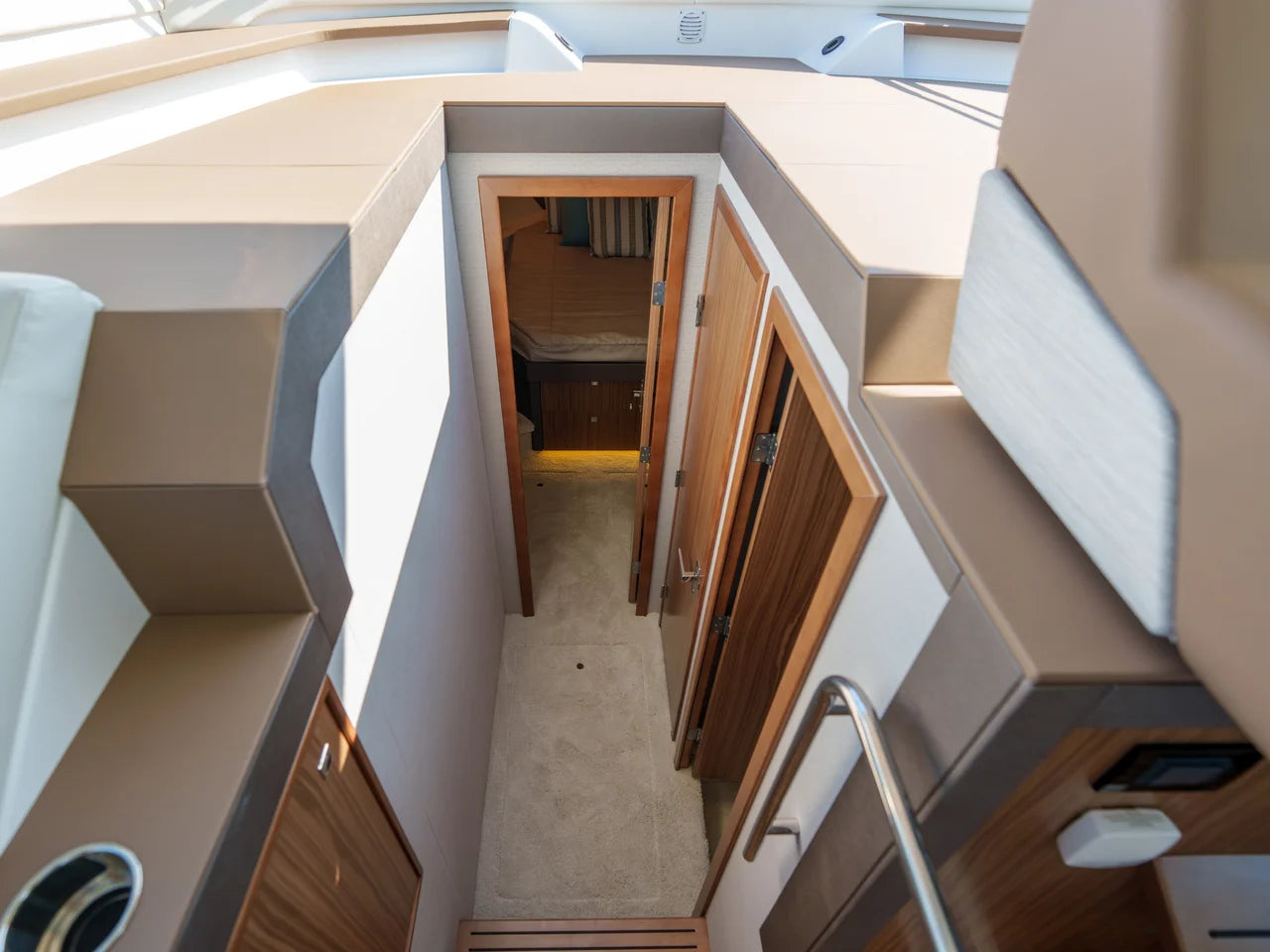 2026 Cruisers Yachts 42 Cantius 42.0 feet, Wrightsville Beach, North Carolina #18
