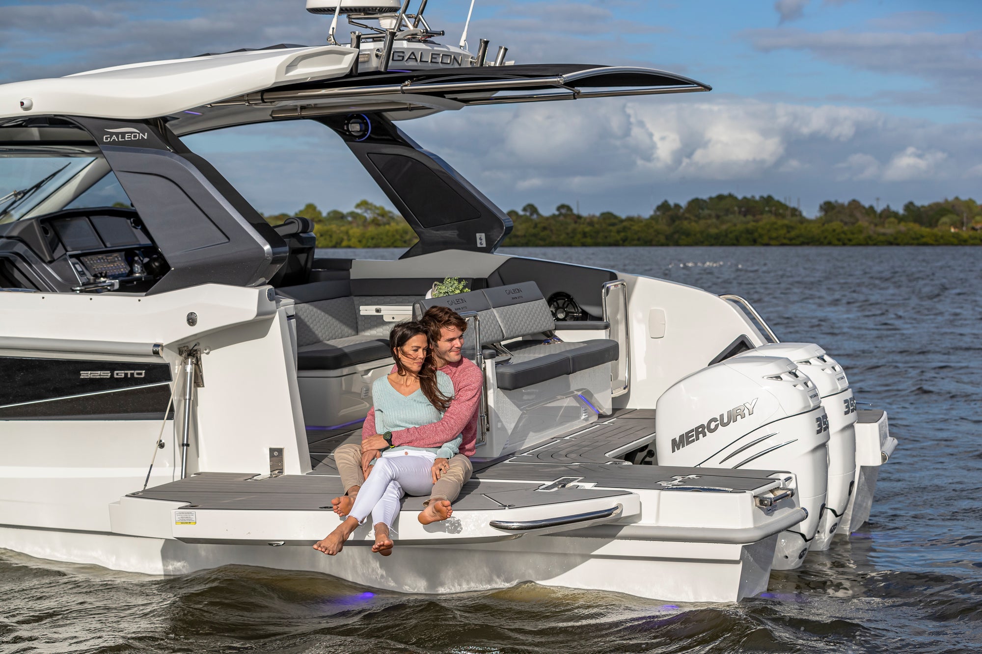 MarineMax
