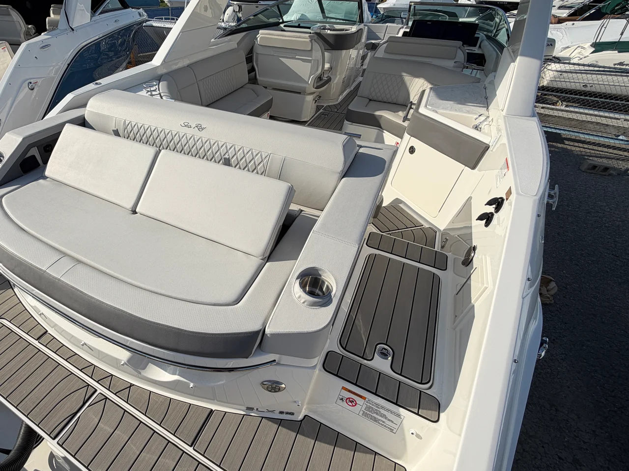 2026 Sea Ray SLX 310 Outboard 31.0 feet, Grasonville, Maryland #6