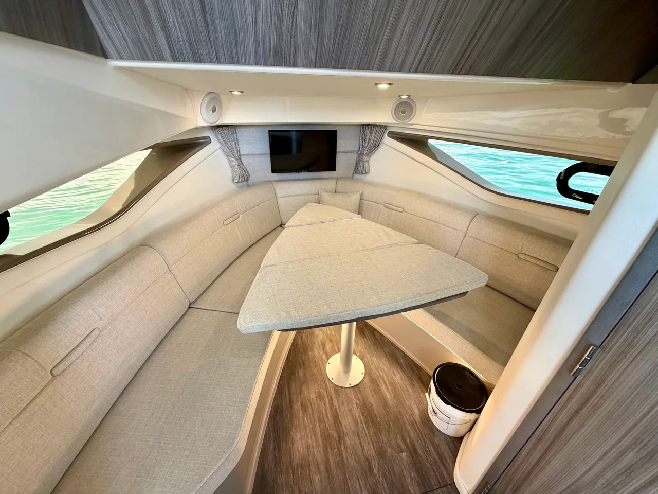 2025 Sea Ray 320 SUNDANCER OB 32.0 feet, Sarasota, Florida #37