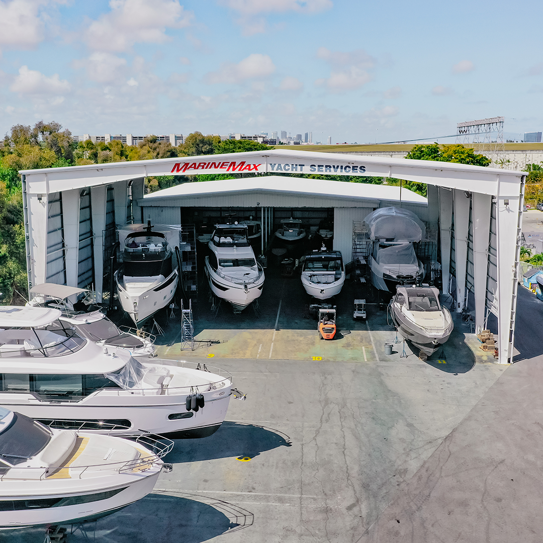 Contact MarineMax