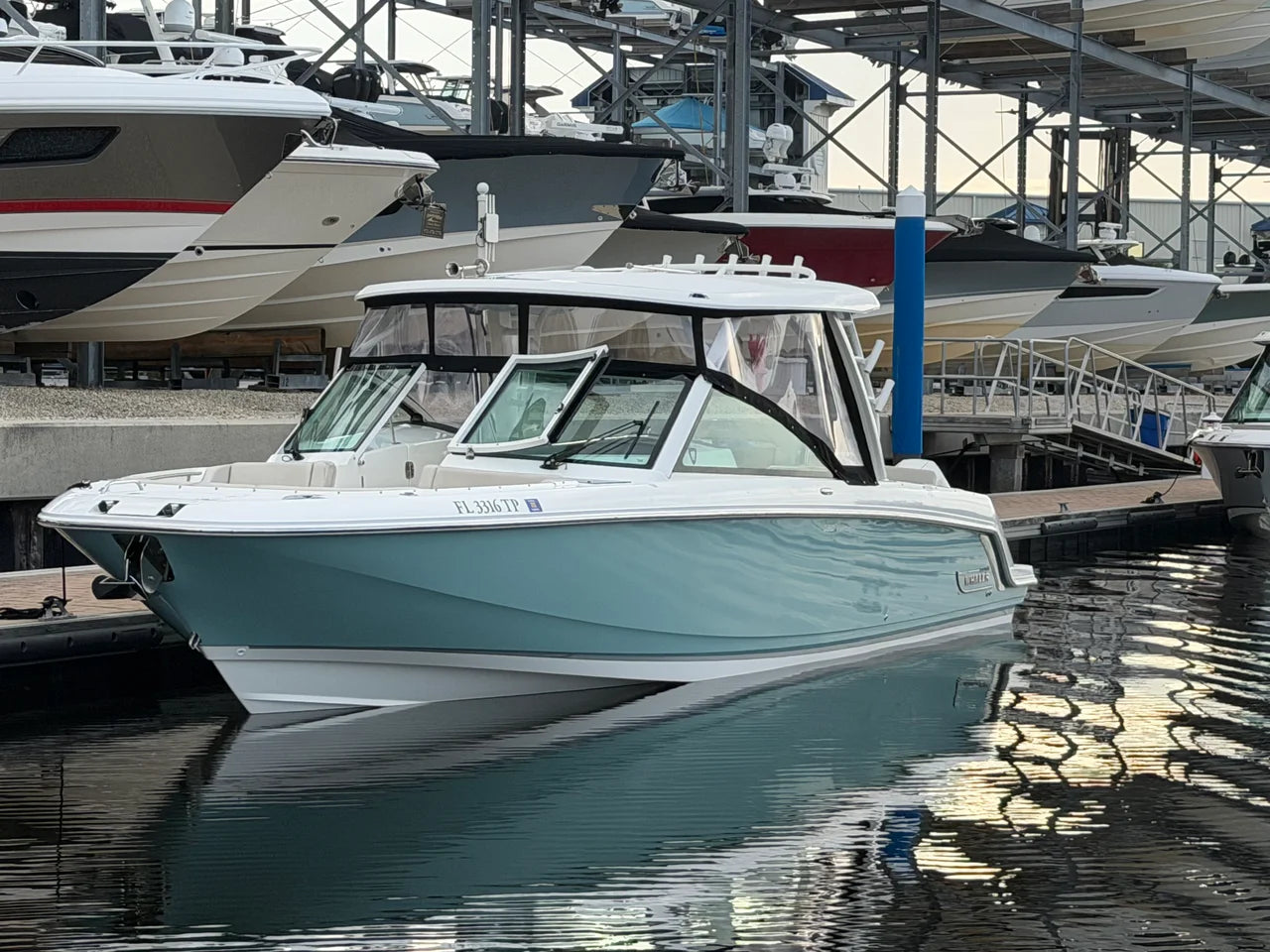 2023 Boston Whaler 320 VANTAGE 32.0 feet, Fort Myers, Florida #2