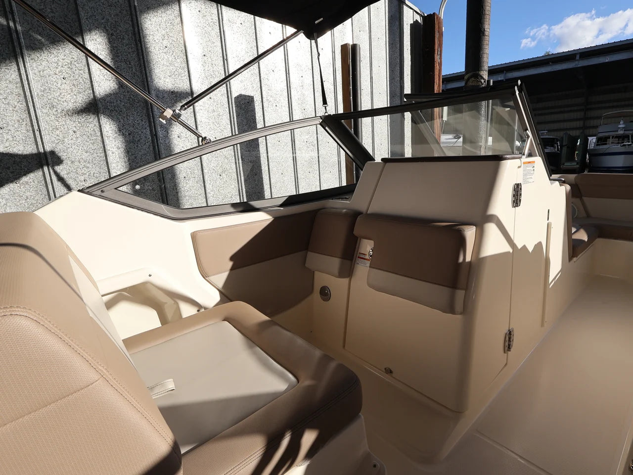 2024 Boston Whaler 210 Vantage 21.0 feet, Naples, FL #14