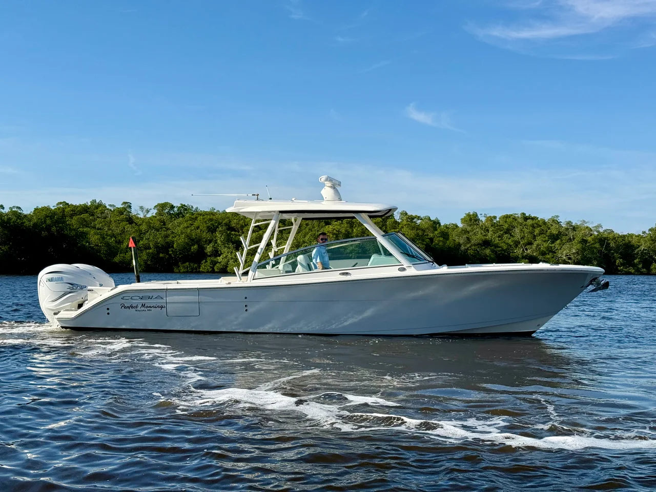 2022 Cobia 330 DUAL CONSOLE 33.0 feet, Fort Myers, Florida #1