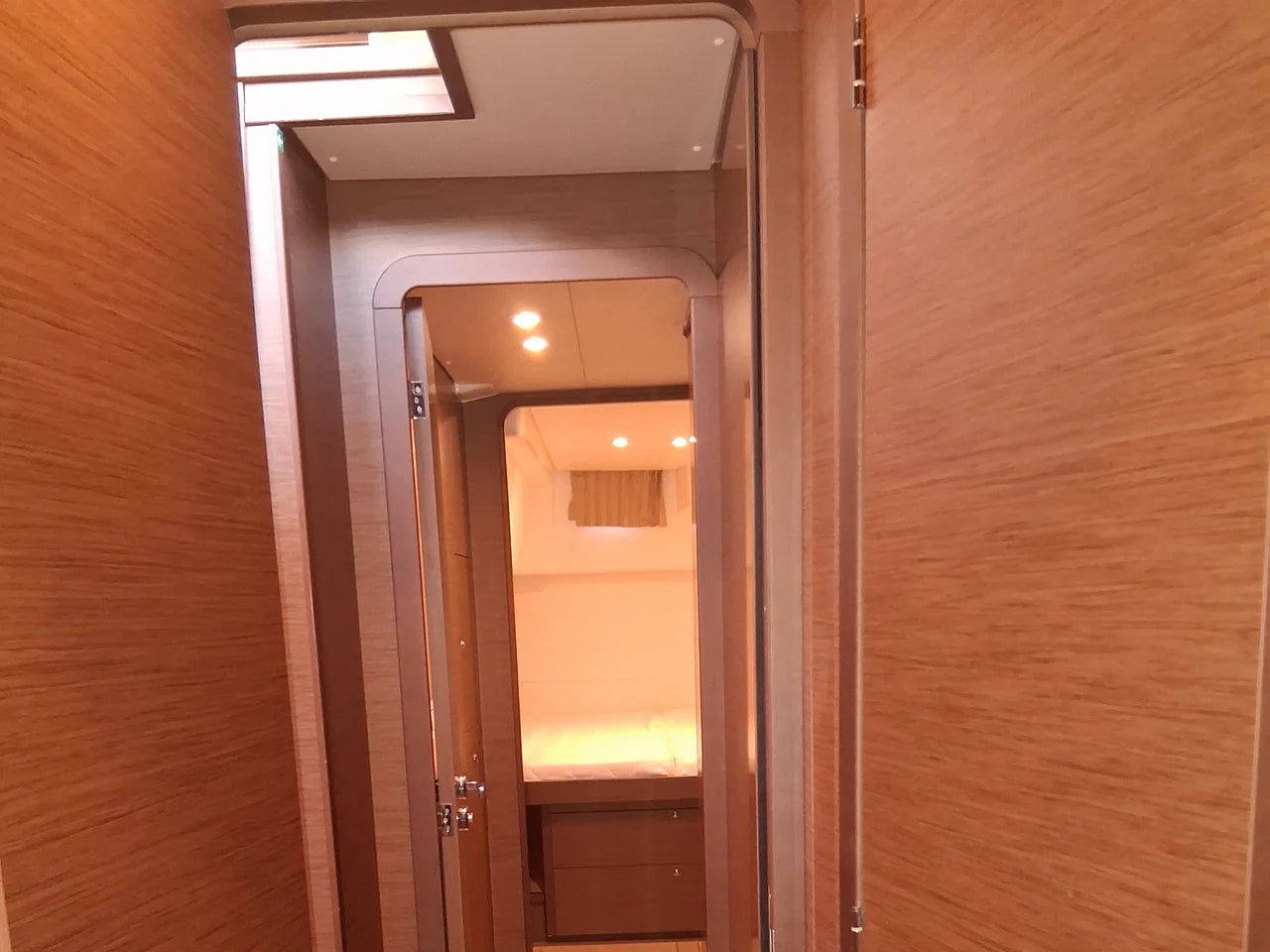 2019 Lagoon 450 F 45.0 feet, Hollywood, Florida #19