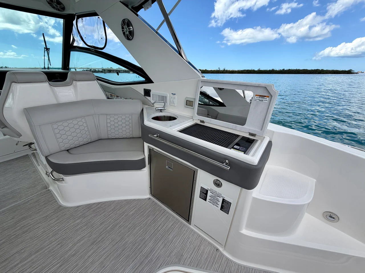 2025 Sea Ray 320 SUNDANCER OB 32.0 feet, Sarasota, Florida #60