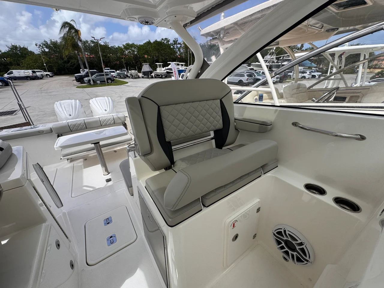 2025 Pursuit 306 DC 30.0 feet, Stuart, Florida #22