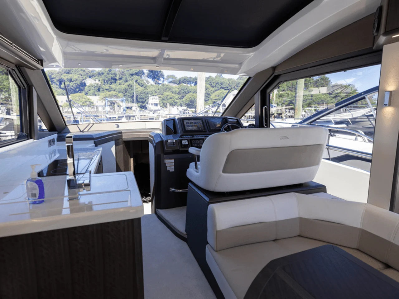 2024 Galeon 410 HTC 41.0 feet, Excelsior, Minnesota #36