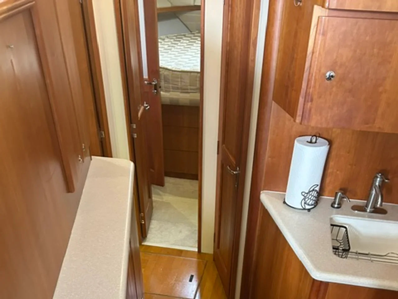 2003 Silverton 42C 42.0 feet, Stuart, Florida #35