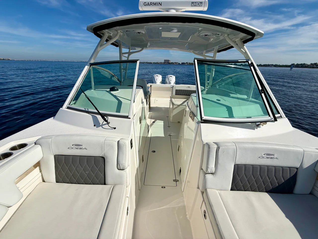 2022 Cobia 330 DUAL CONSOLE 33.0 feet, Fort Myers, Florida #51