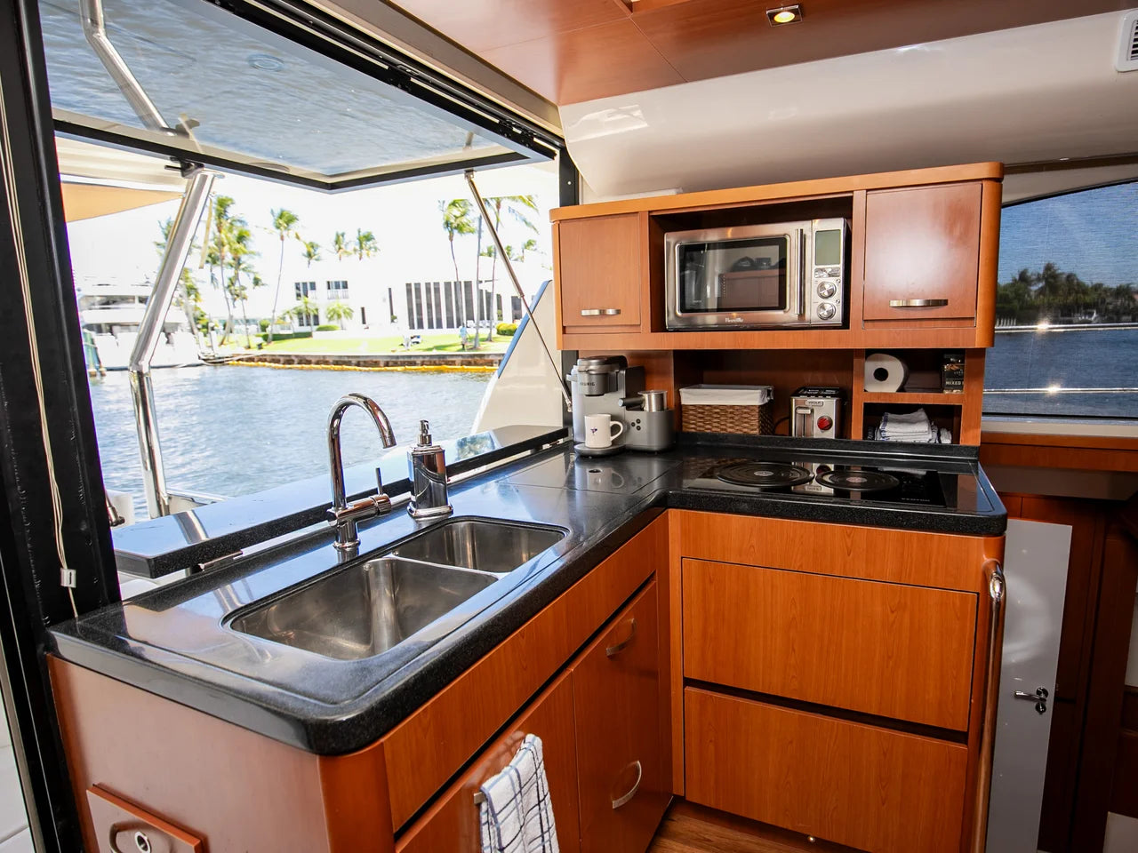2017 Aquila 44 44.0 feet, Pompano Beach, Florida #81