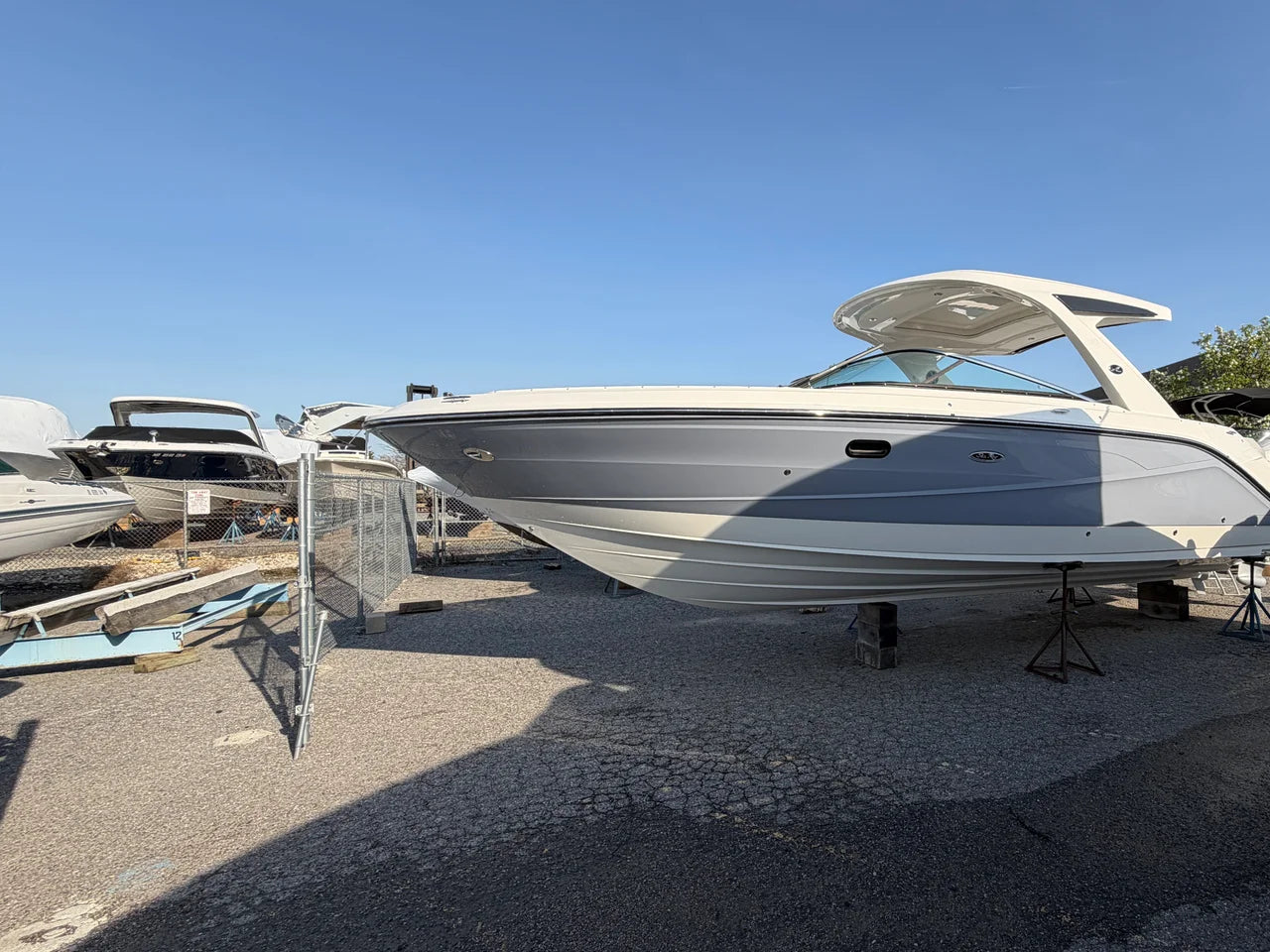 2026 Sea Ray SLX 310 Outboard 31.0 feet, Grasonville, Maryland #1