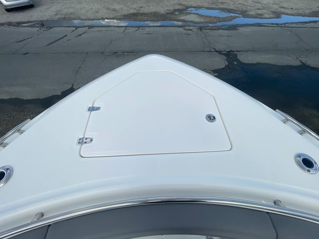 2025 Boston Whaler 330 OUTRAGE 33.0 feet, Quincy, MA #34