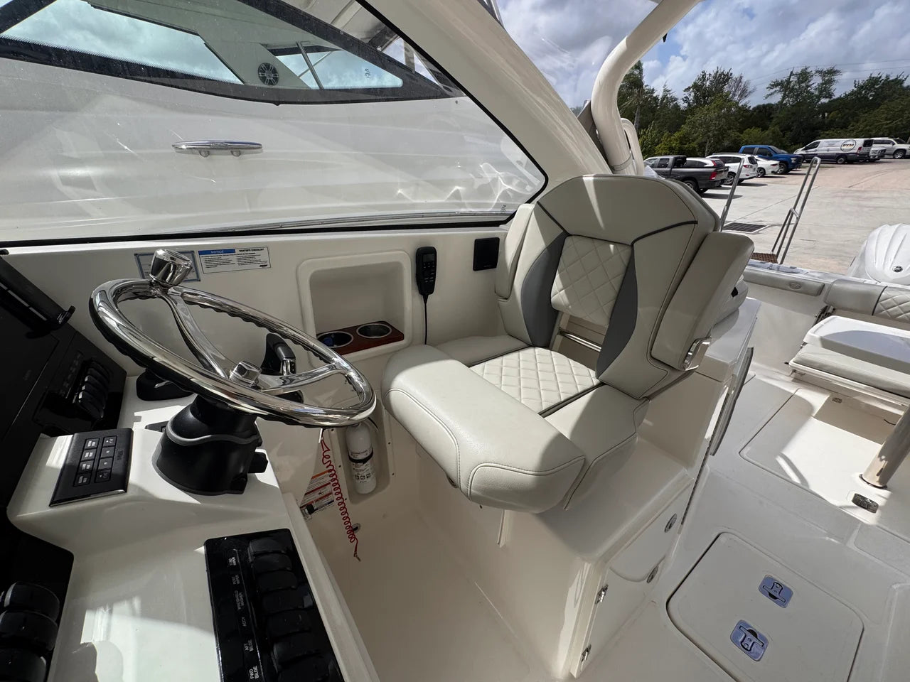 2025 Pursuit 306 DC 30.0 feet, Stuart, Florida #24
