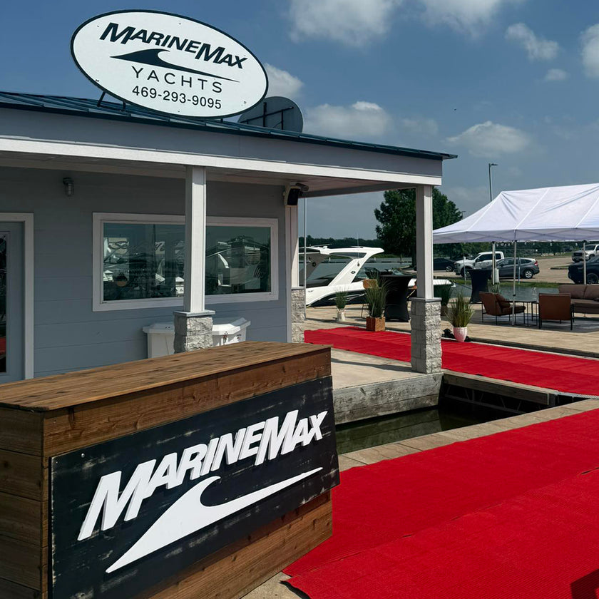 MarineMax Dallas Yacht Center
