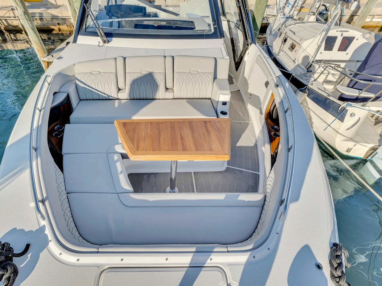 2023 Sea Ray 370 Sundancer 37.0 feet, Palm Beach Gardens, FL #44