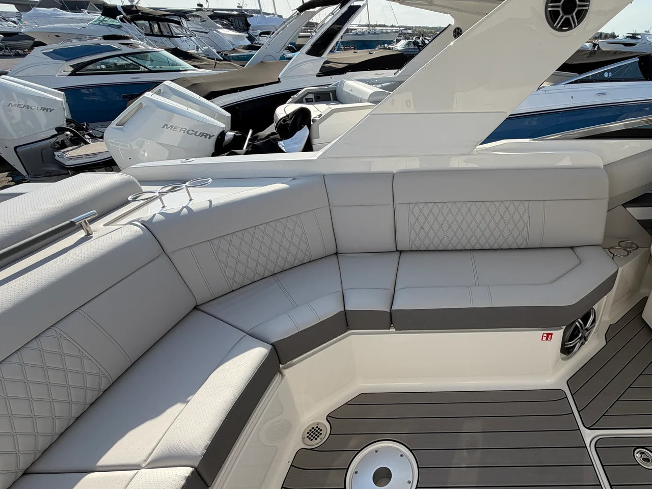2026 Sea Ray SLX 310 Outboard 31.0 feet, Grasonville, Maryland #18