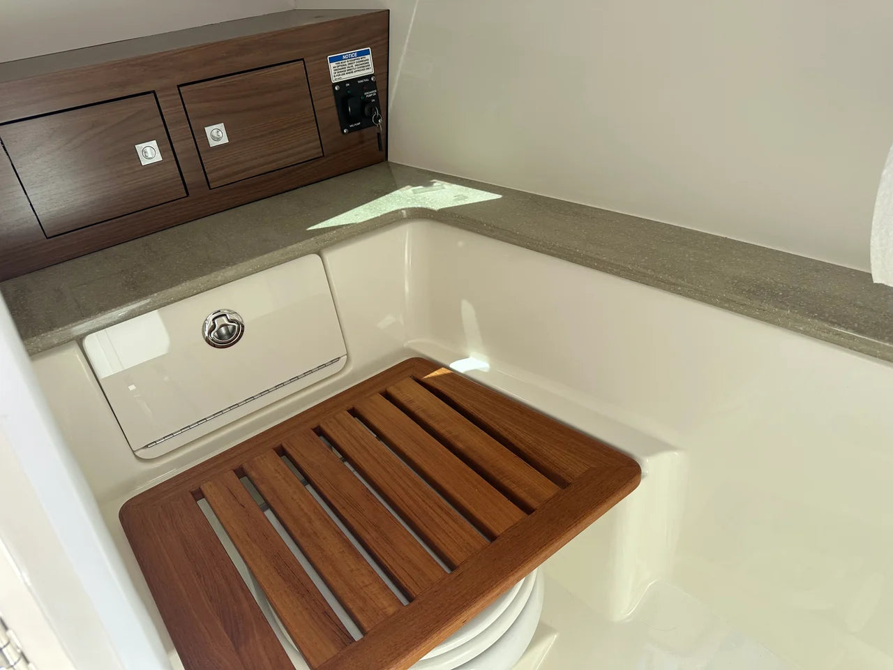 2023 Boston Whaler 320 VANTAGE 32.0 feet, Fort Myers, Florida #40