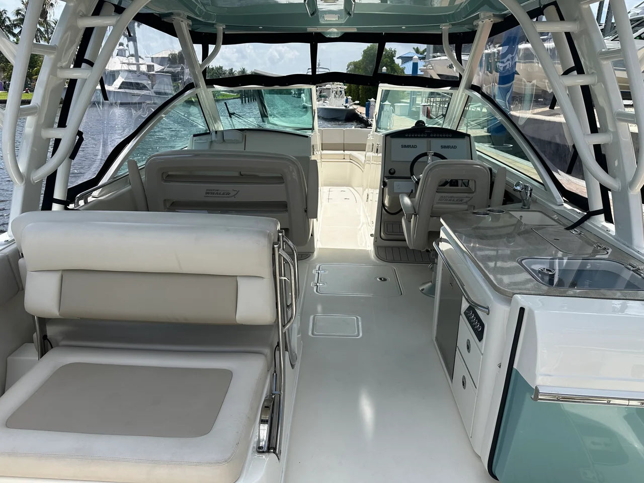 2023 Boston Whaler 320 VANTAGE 32.0 feet, Fort Myers, Florida #16