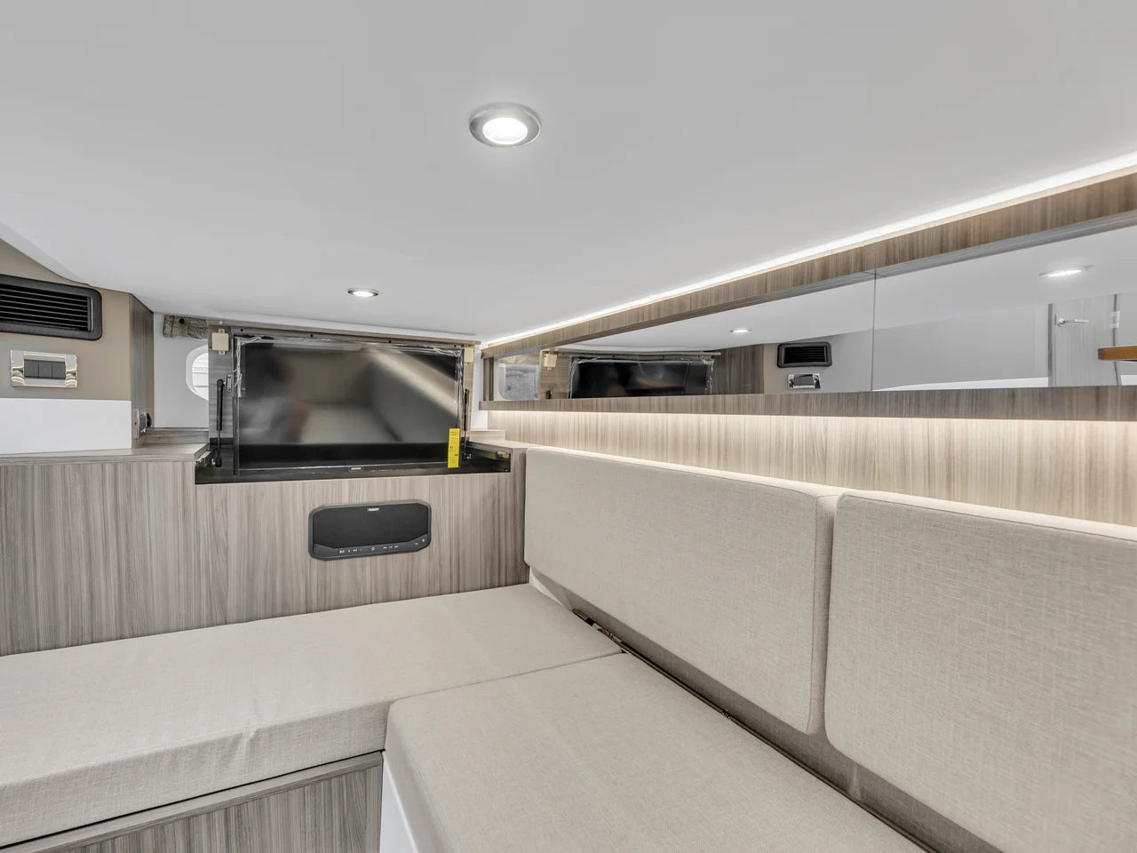 2023 Sea Ray 370 Sundancer 37.0 feet, Palm Beach Gardens, FL #38