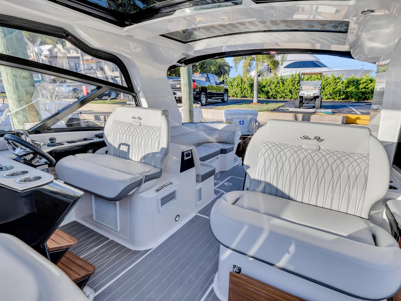 2023 Sea Ray 370 Sundancer 37.0 feet, Palm Beach Gardens, FL #9