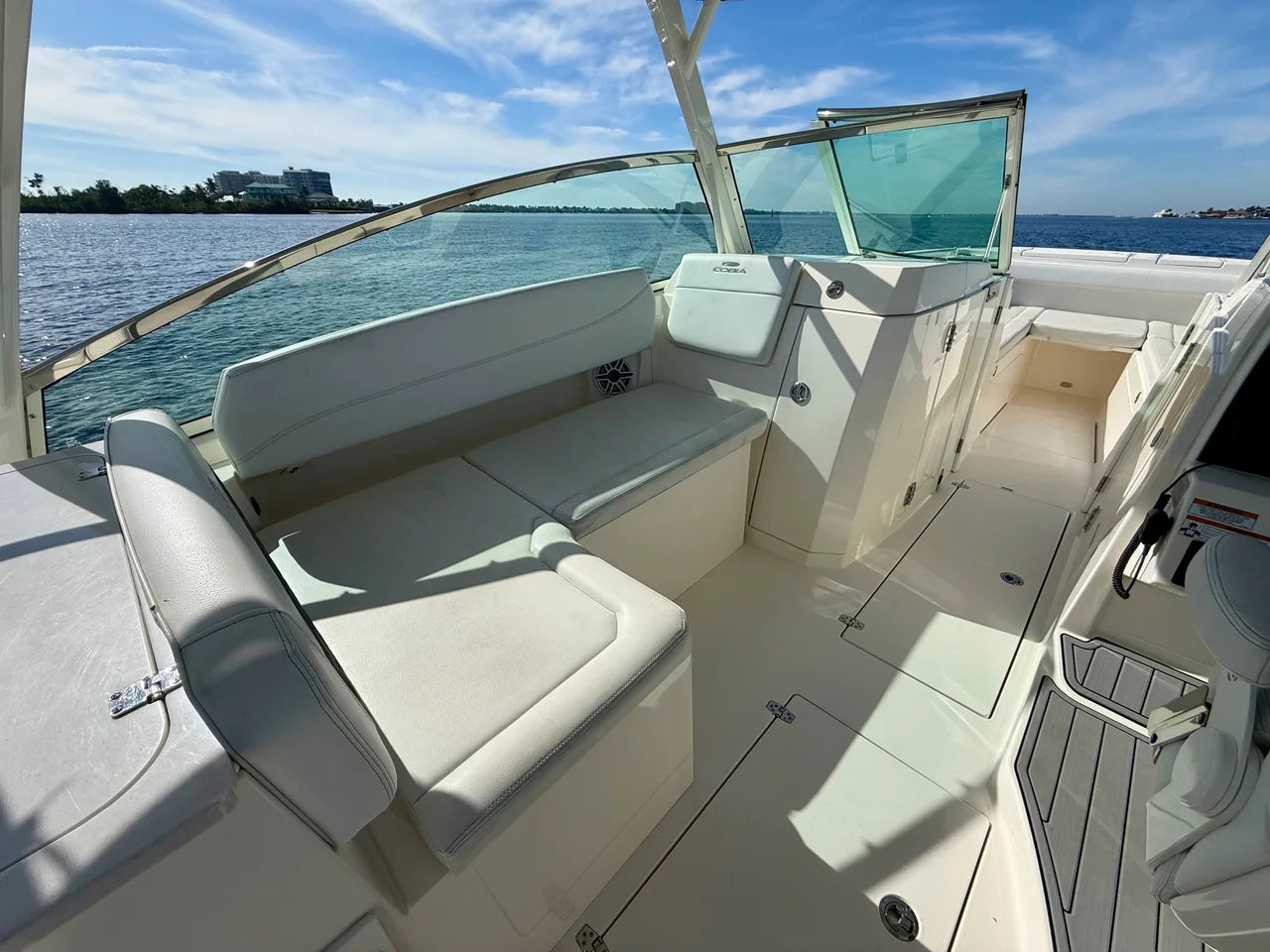 2022 Cobia 330 DUAL CONSOLE 33.0 feet, Fort Myers, Florida #46