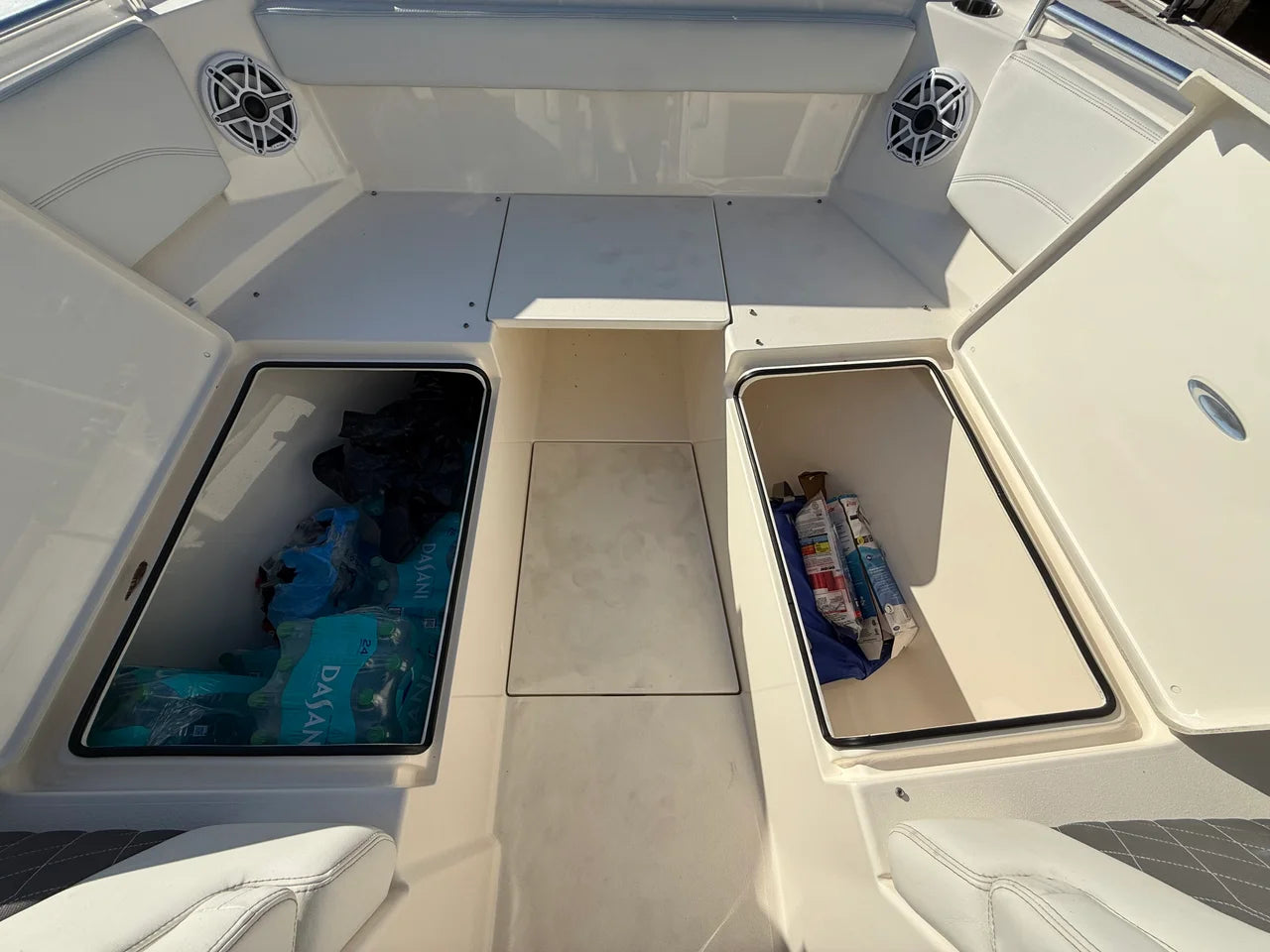 2022 Cobia 330 DUAL CONSOLE 33.0 feet, Fort Myers, Florida #50