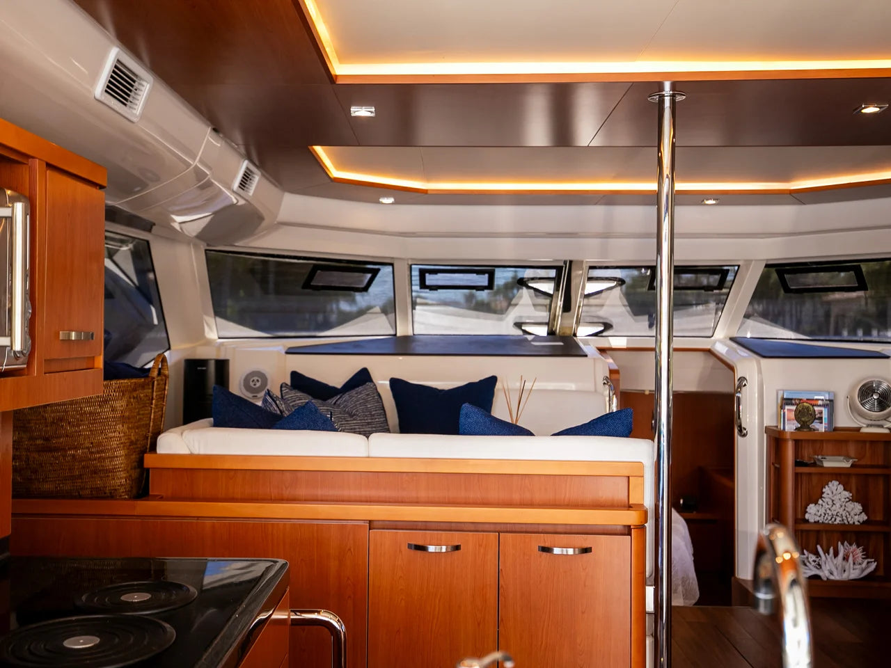 2017 Aquila 44 44.0 feet, Pompano Beach, Florida #97