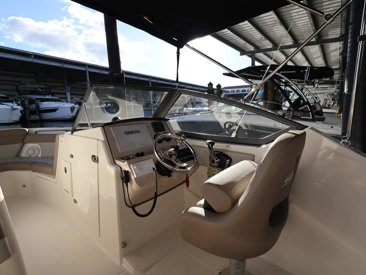2024 Boston Whaler 210 Vantage 21.0 feet, Naples, FL #10