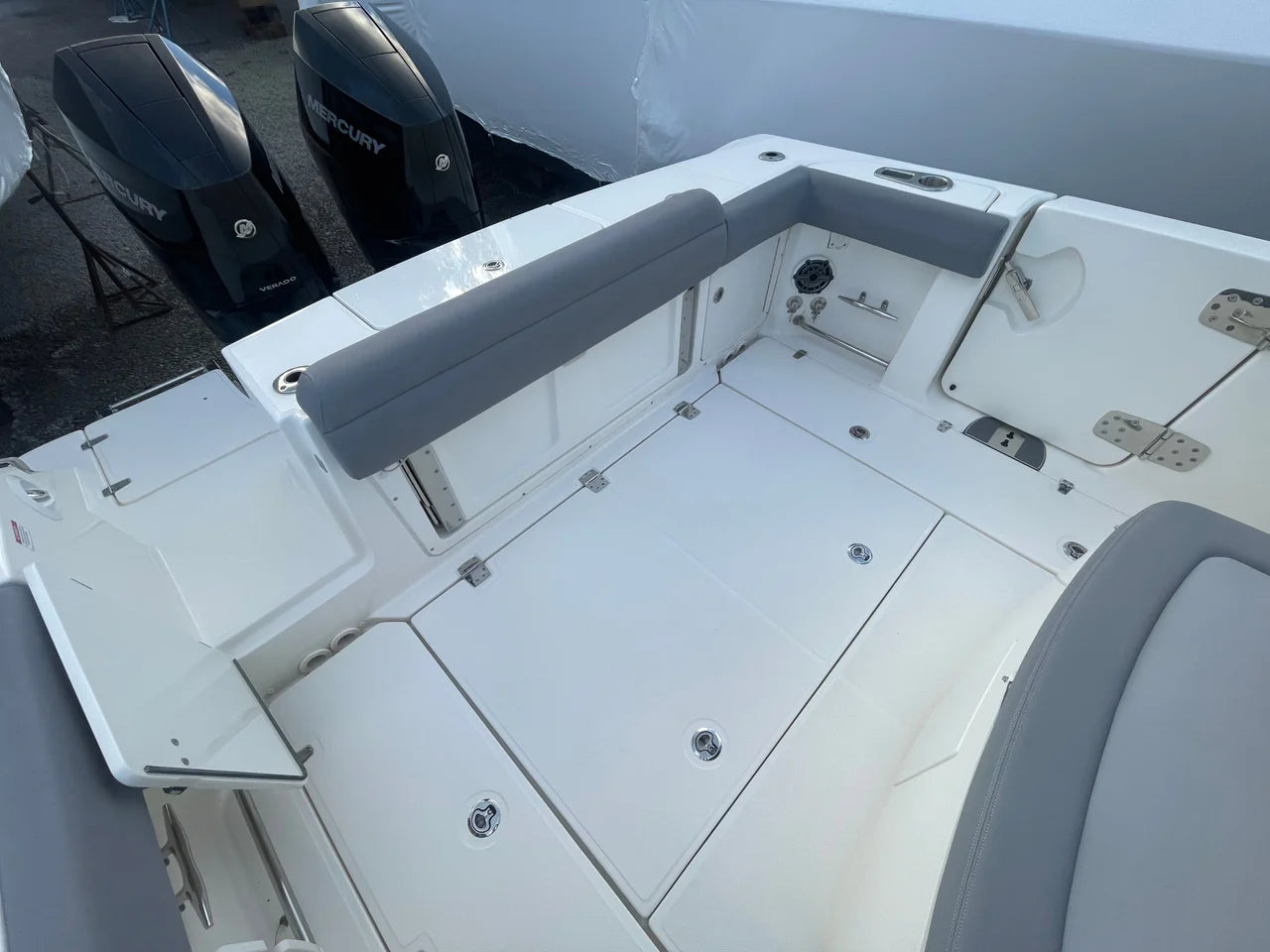 2025 Boston Whaler 330 OUTRAGE 33.0 feet, Quincy, MA #10