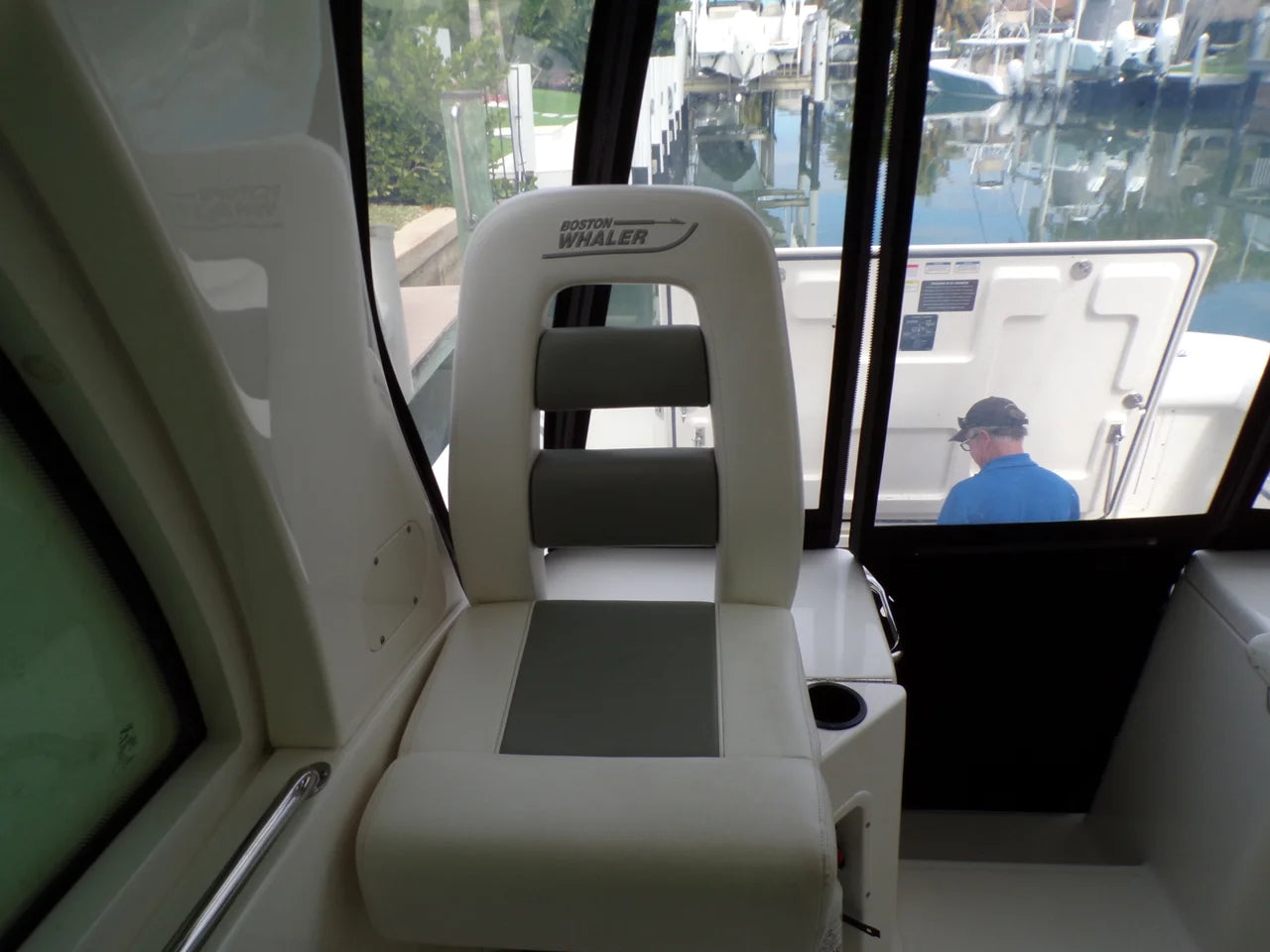 2014 Boston Whaler 345 CONQUEST 35.0 feet, Naples, FL #55