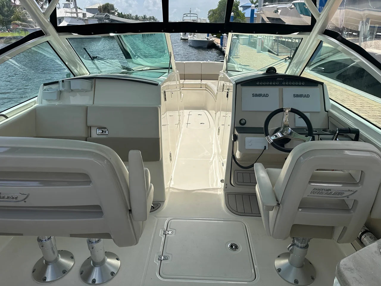 2023 Boston Whaler 320 VANTAGE 32.0 feet, Fort Myers, Florida #24