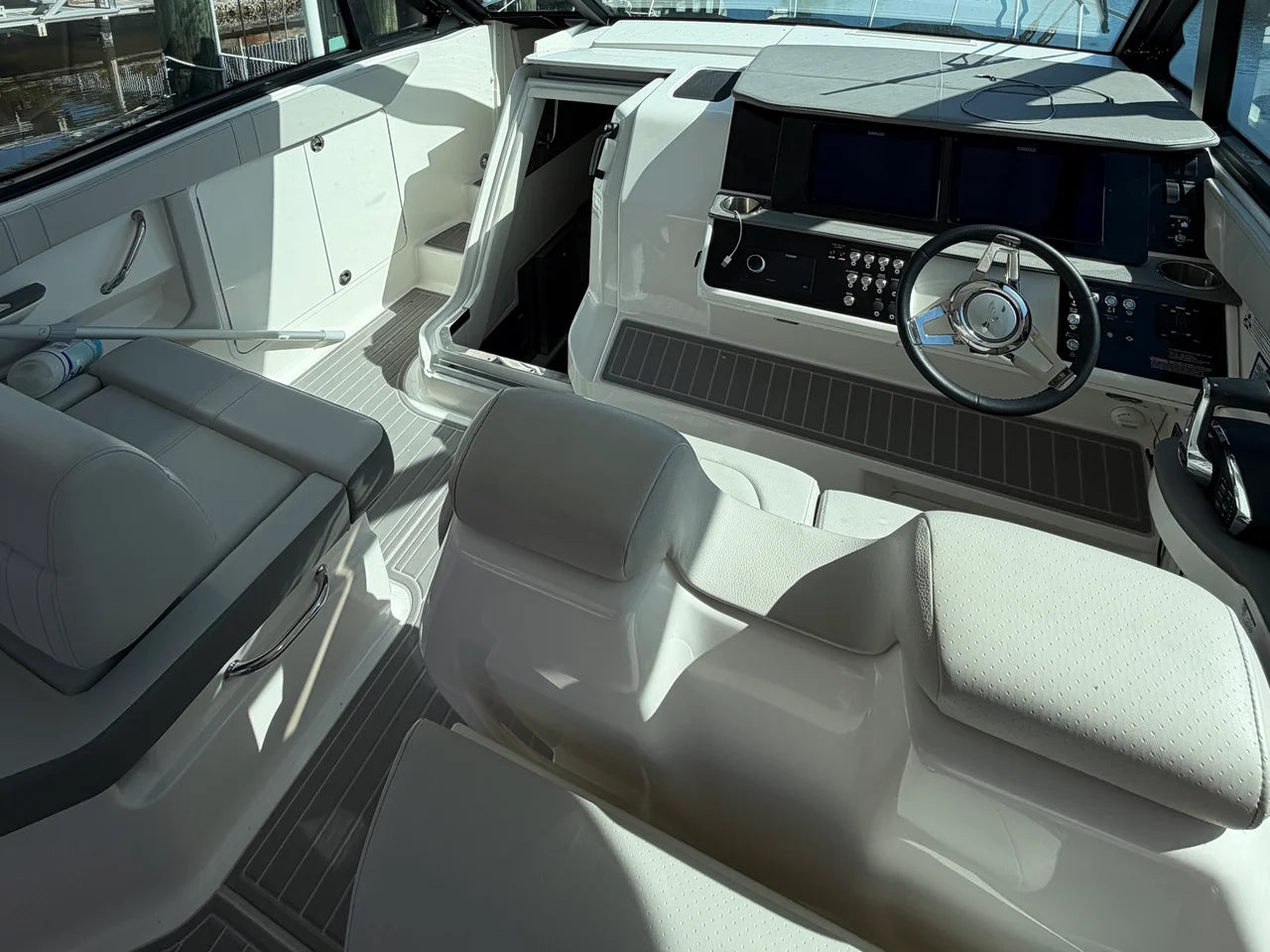 2024 Sea Ray 320 DA-OB 32.0 feet, Fort Myers, FL #11