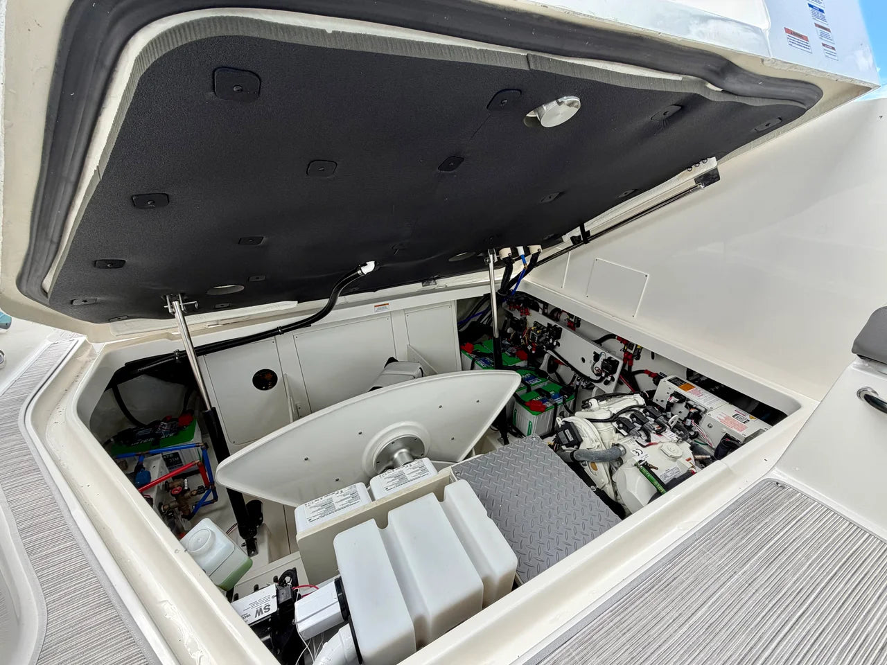 2025 Sea Ray 320 SUNDANCER OB 32.0 feet, Sarasota, Florida #34