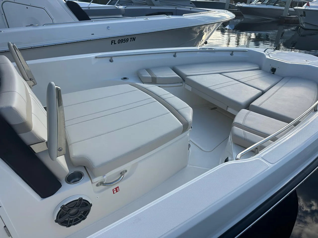 2026 Boston Whaler 280 Dauntless 28.0 feet, Key Largo, Florida #13