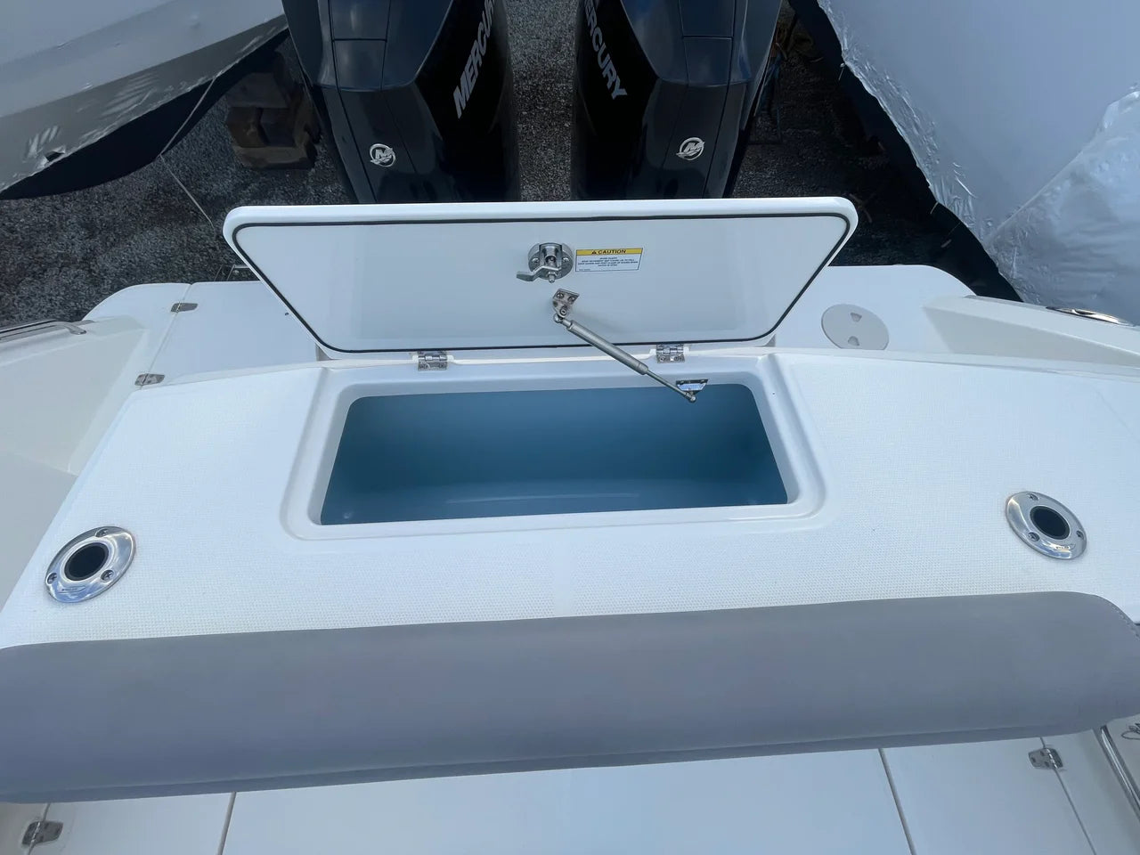 2025 Boston Whaler 330 OUTRAGE 33.0 feet, Quincy, MA #8