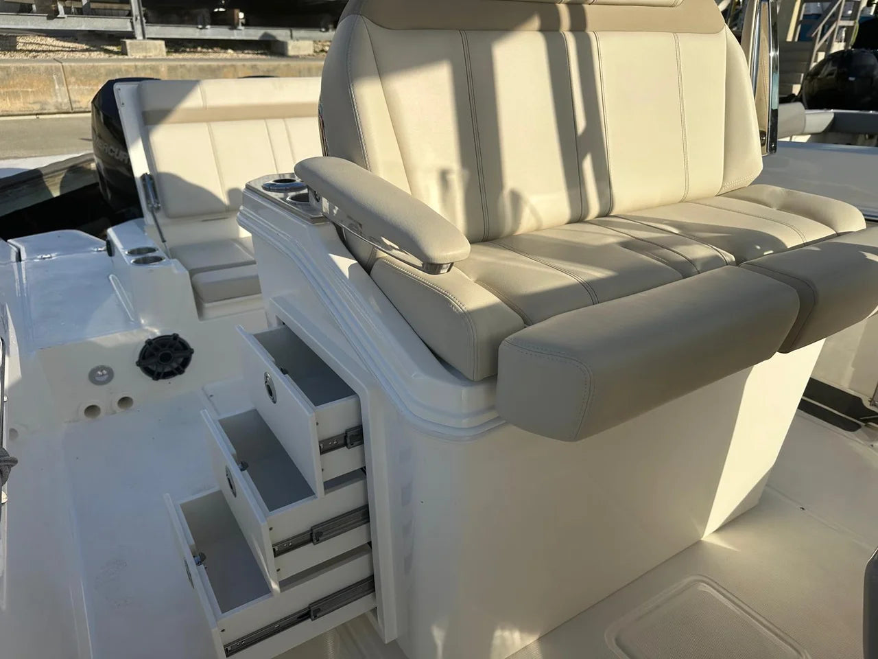 2026 Boston Whaler 280 Dauntless 28.0 feet, Key Largo, Florida #19